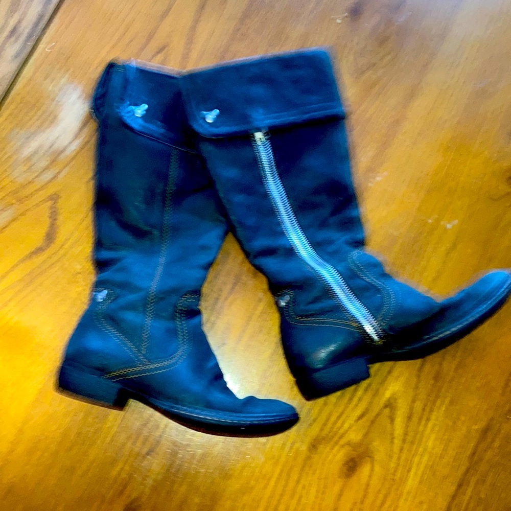 Born boots